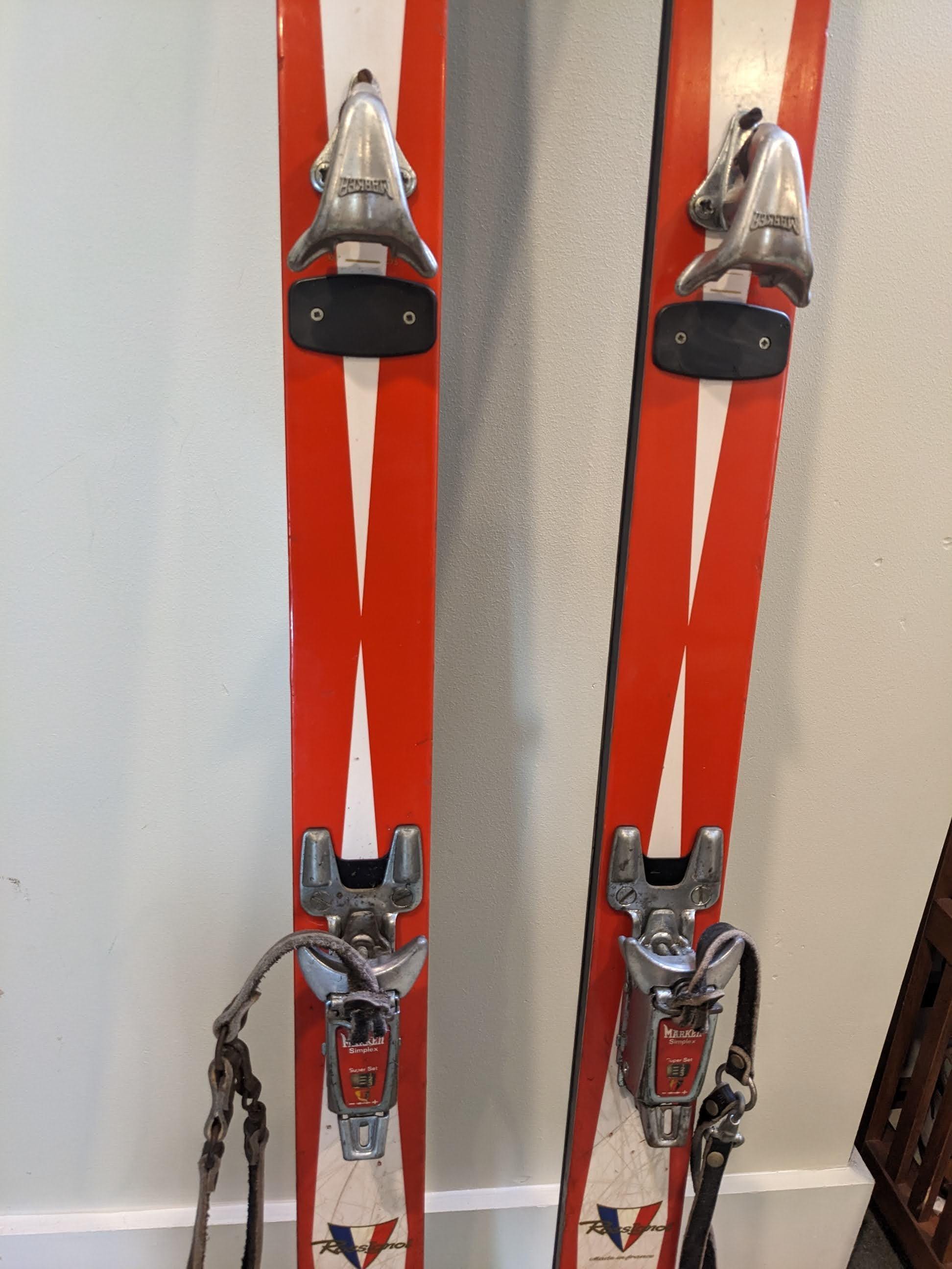 Vintage Skis - Rossignol Olympique. Beautiful, Bold Graphics