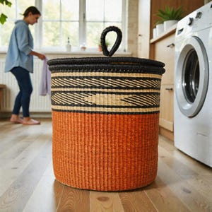 Handwoven Elephant Grass Laundry Basket with Lid: Eco-Friendly Woven Hamper