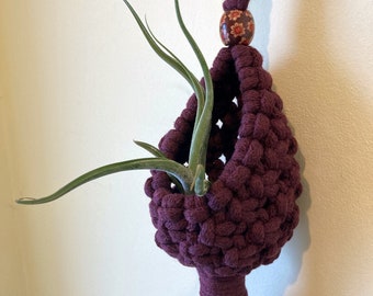 Macramé air plant pod - Aubergine - Christmas, birthday, new home, student, mothers day, fathers day, friend, partner