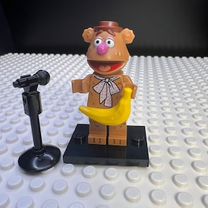 Fozzie Bear LEGO® Muppet collectable Minifigure 71033.