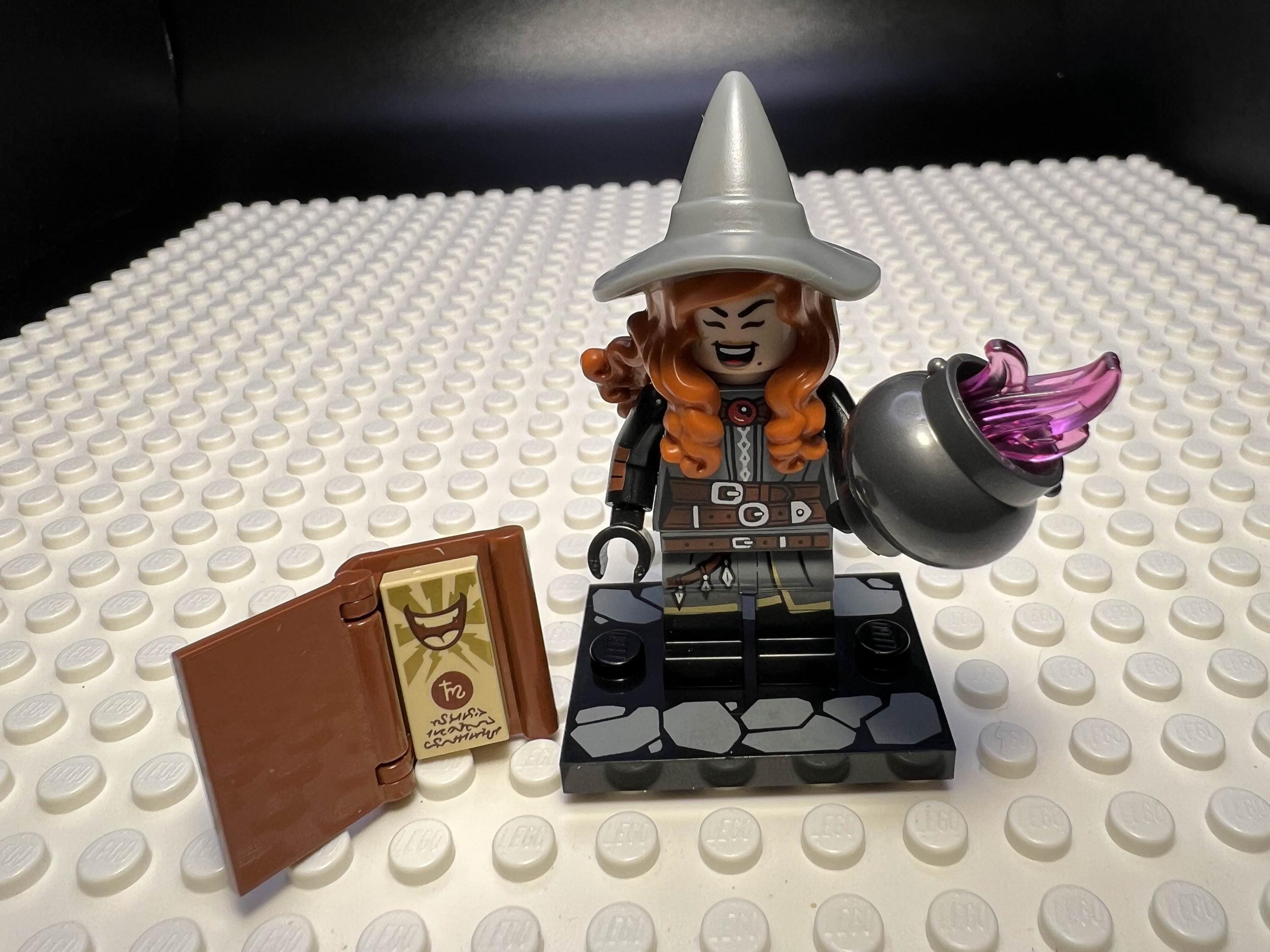 Tasha the Witch Queen LEGO® Collectable Minifigure Dungeons and