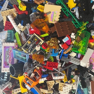 1 pound genuine LEGO ® random assortment bulk pack.