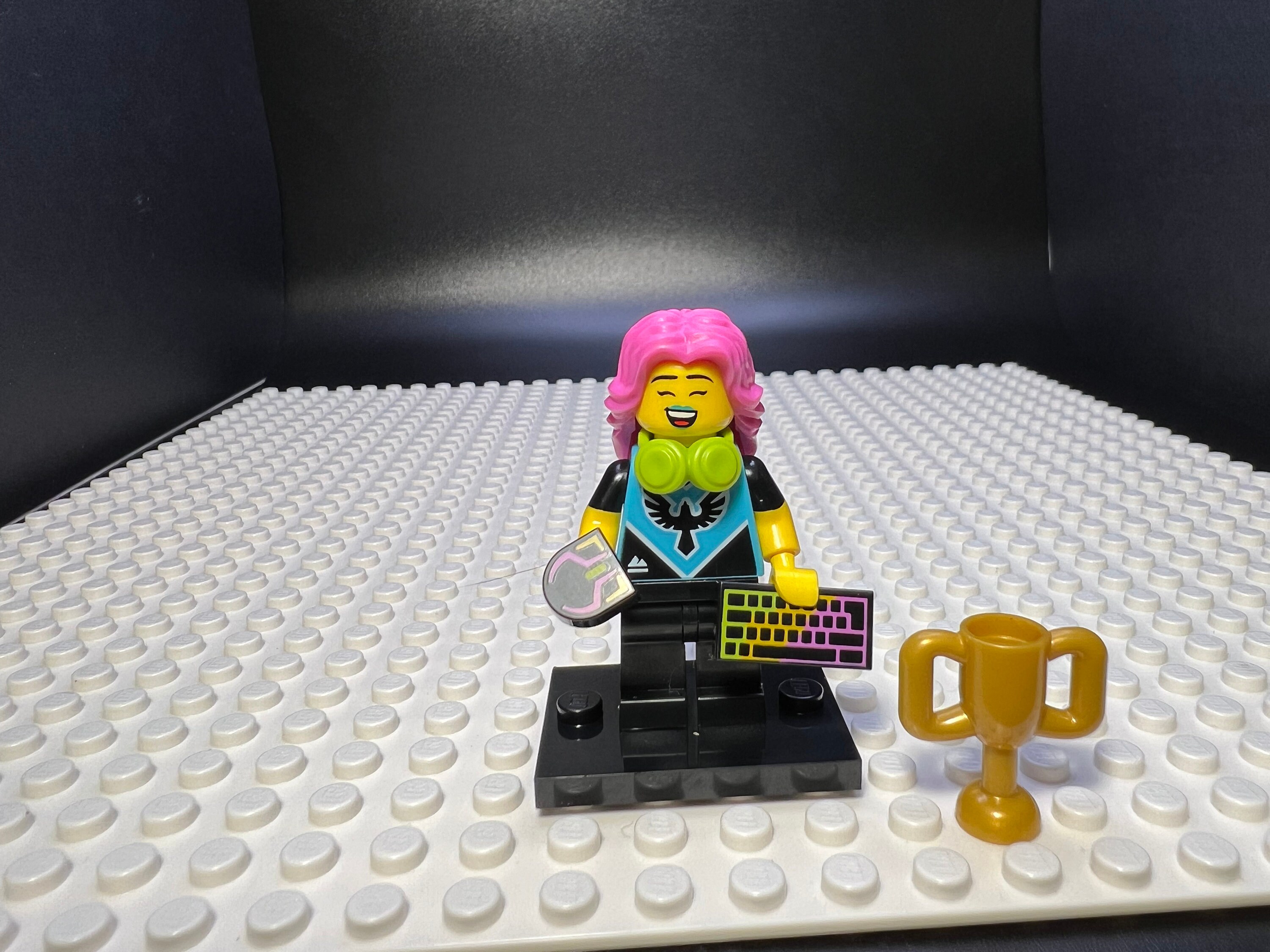 E sports Gamer LEGO Collectable Minifigure Series 25 71045. Etsy
