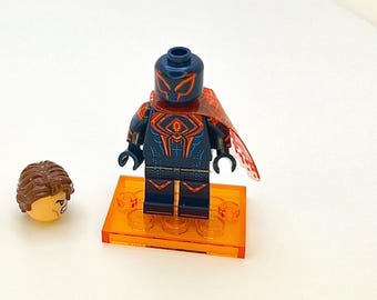 Spider-Man 2099, Miguel O'Hara  LEGO® collectable Minifigure series Spider-Man 71050.