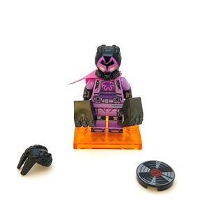 Prowler, Miles G. Morales LEGO® collectable Minifigure series Spider-Man 71050.