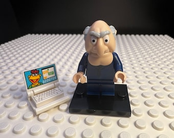 Statler LEGO® Muppet collectable Minifigure 71033.