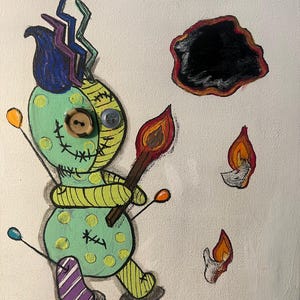 Könnte beinhalten: Ein Originalgemälde auf Leinwand zeigt eine skurrile Voodoo-Puppe in Grün-, Gelb- und Lilatönen, die eine Fackel hält. Das Kunstwerk umfasst ein schwarzes Loch und drei Flammenillustrationen. Die Signatur des Künstlers befindet sich unten rechts.