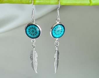 Boho-oorbellen met zilveren en turquoise veren. Sterlingzilveren oorbellen. Unieke oorbellen. Hypoallergeen. Cadeau voor haar.