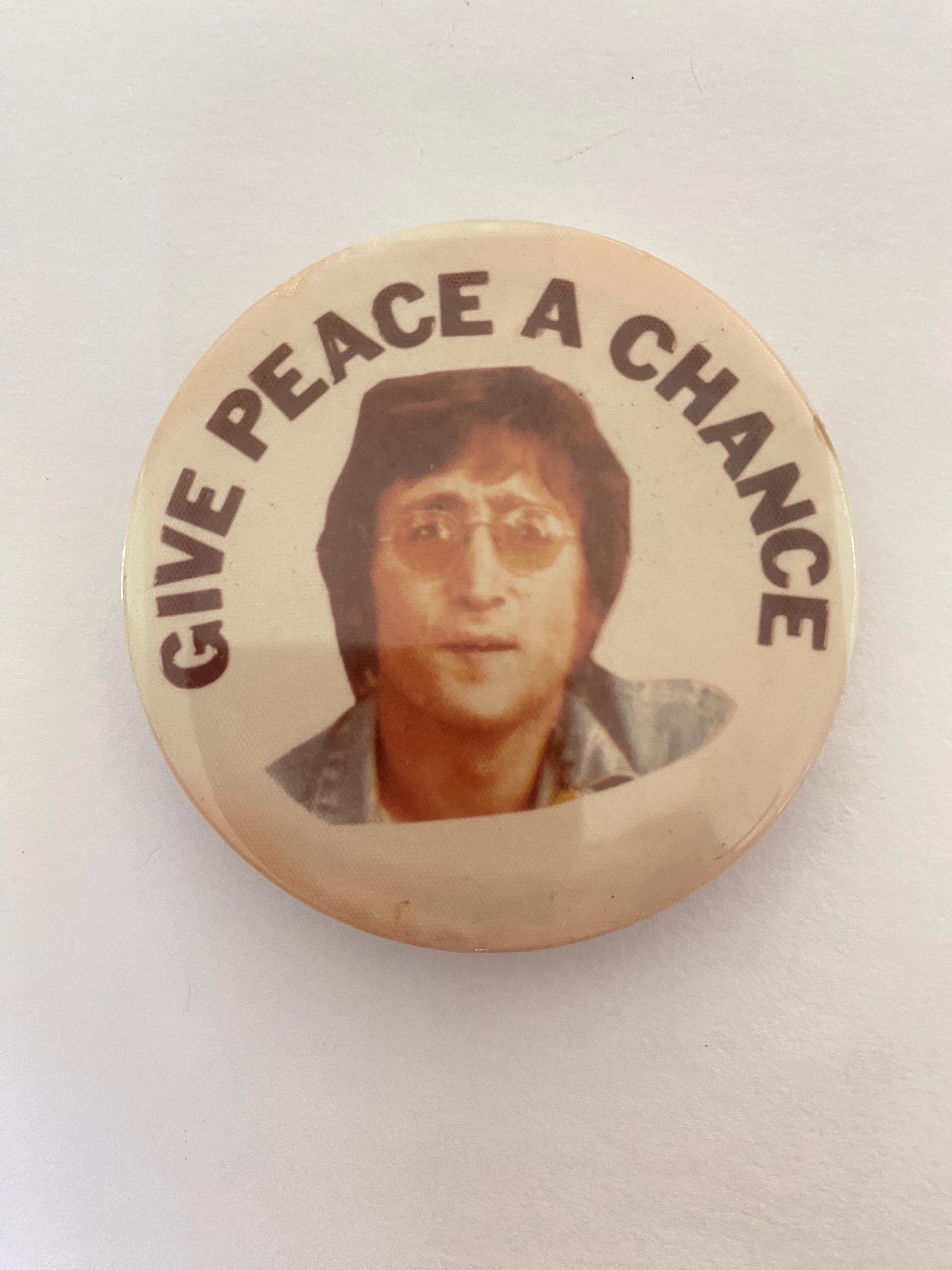 John Lennon Give Peace A Chance Original Vintage Pin, Pinback