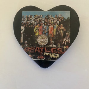 Beatles Sgt. Pepper’s Lonely Hearts Club Band Hjärta Pin, Nål, Knapp