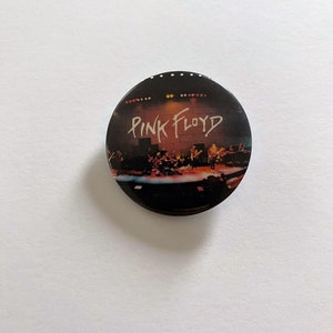 Pink Floyd Original Vintage Licensed Performance Pin, Pinback, Button 1982