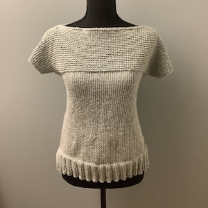 Loom Knit T-Shirt Sweater Pattern Easy Beginner Level Instructions with Step-by-Step Pictures Women&#39;s Knitting Gift