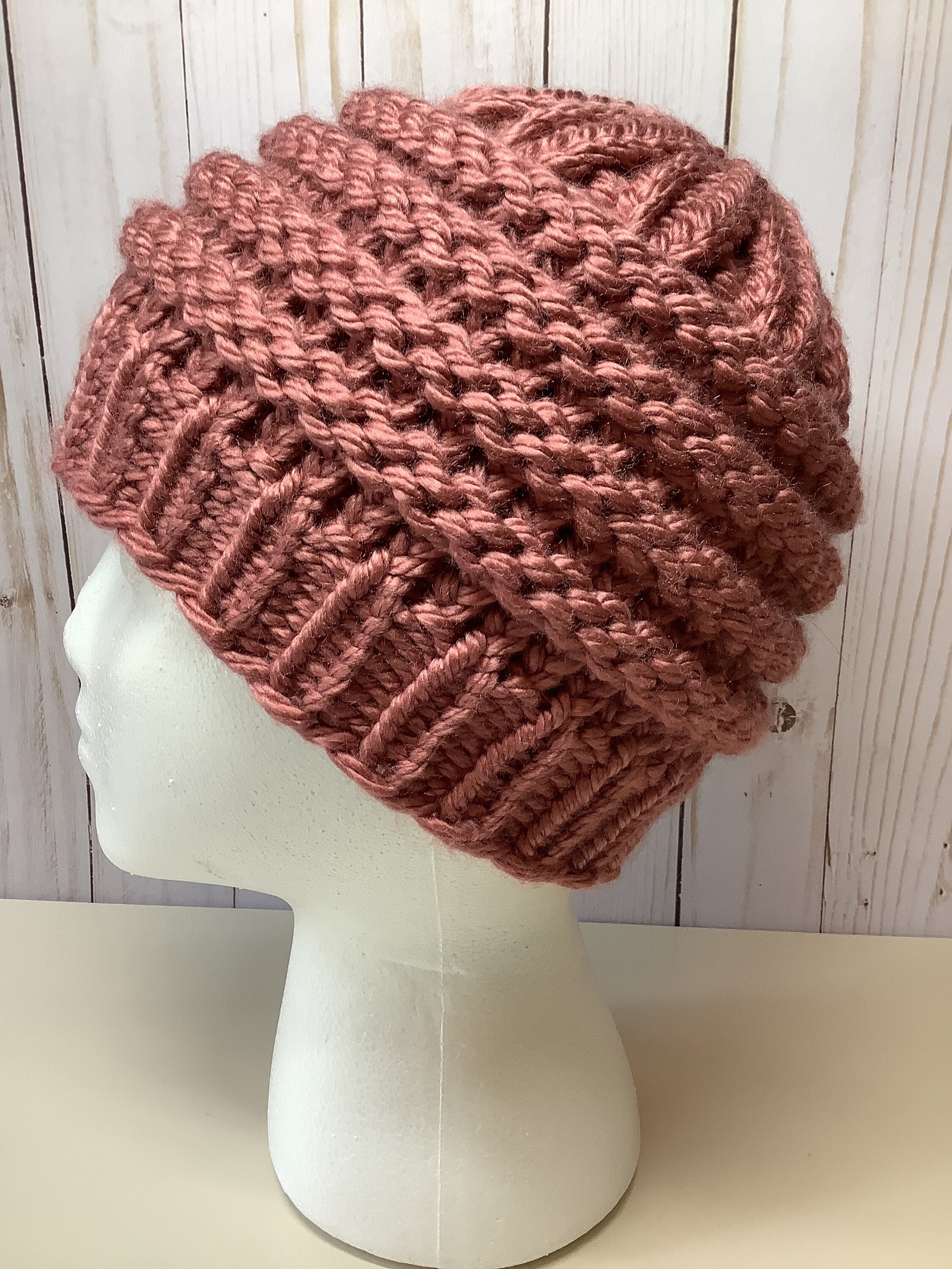 Beginner Knitting Loom Adult Hat + Tutorial