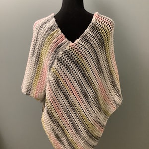 Loom Knit Poncho Pattern Easy Beginner Level Instructions with Step-by-Step Pictures Women&#39;s Shawl Wrap Sweater Knitting Gift