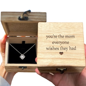 Eres la mamá que todos deseaban tener set de regalo para madre, desde hija hasta mamá, collar de joyería en caja de regalo de madera con mensaje grabado