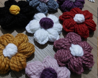 Handknit 3D Daisy Flowers, Crochet Appliqués, Set of 12