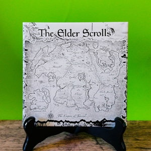 Tamriel Kaart laser gegraveerde tegel - video game artwork - The Elder Scrolls artwork