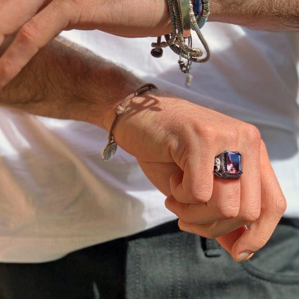 Bague en argent en pierre précieuse zultanite, bague cool avec pierre changeant de couleur, bague à tête d’aigle, bague en pierre naturelle anatolienne pour hommes