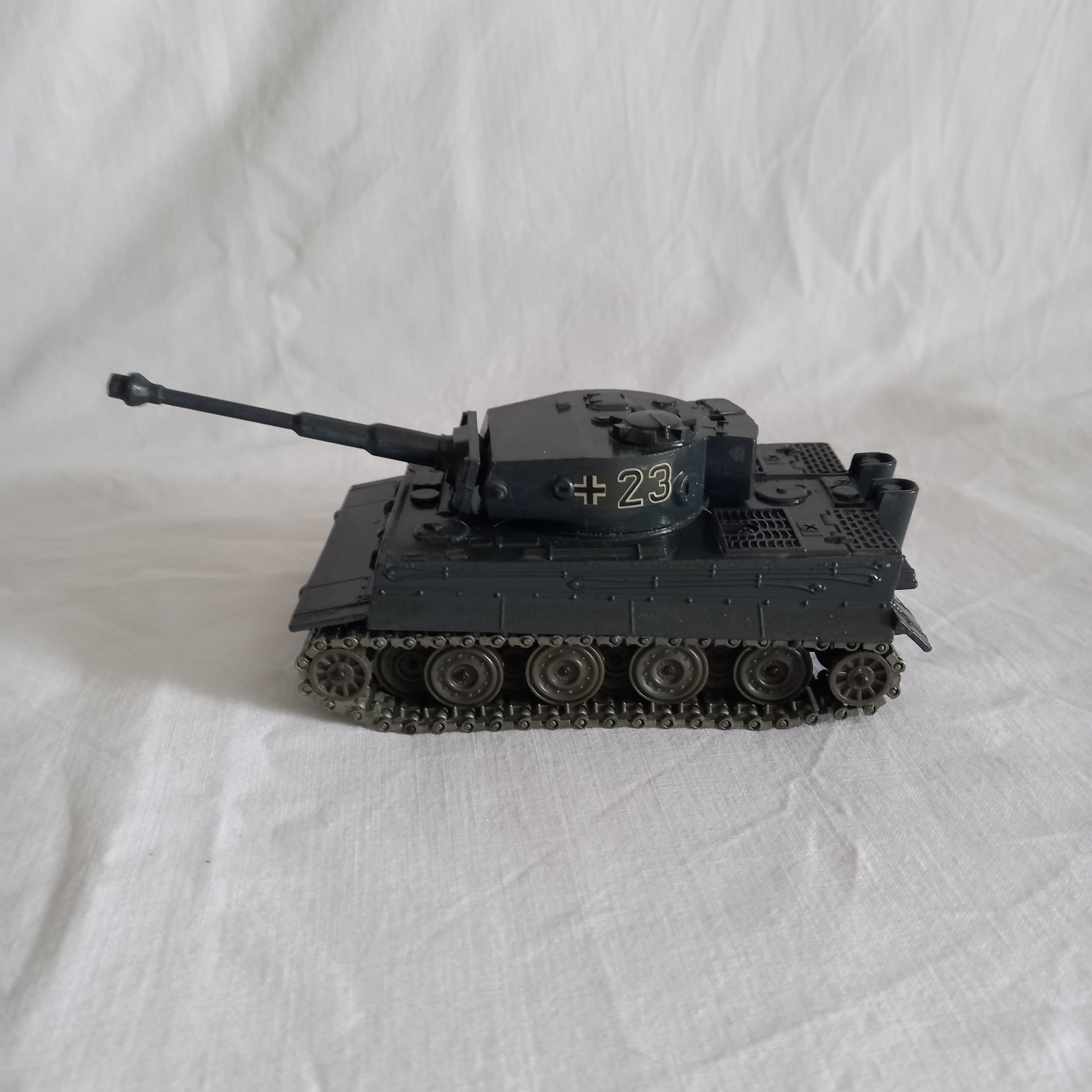 Solido, German Diecast Tiger Tank, Char Tigre Tiger Tank