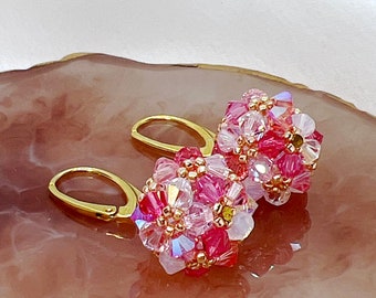 Pendientes de racimo de cuentas florales rosas, pendientes de cristal Swarovski hechos a mano, pendientes colgantes de gota elegante joyería, regalo para ella