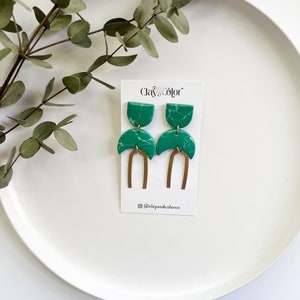 Emerald Green Luna Dangles, Green Polymer Clay Jewelry, Spring Earrings, Modern Statement Earrings, Dangle Jewelry, Marble Earrings