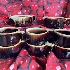 Pfaltzgraff Vintage Mid Century Brown Drip Ware Cream and Sugar Set with six Mugs