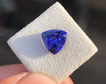 Natural Tanzanite , AA+ Colour Trillion Cut , 0.97 Ct Weight , 6.21 MM Size , Eye Clean