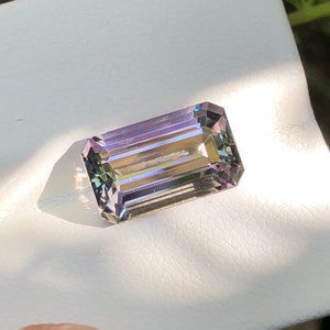 Natural Unheated Tanzanite, Mermaid Colour ( Purple & Green ) Eye Clean, 5.02 Ct Weight, Size is Near 12.55 × 7.56 MM Depth is 5.70 MM