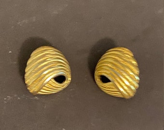 Boucles D'oreilles Vintage TRIFARI Plaqué Or 24k - Jamais Portées, 3 Cm, état Très Bon
