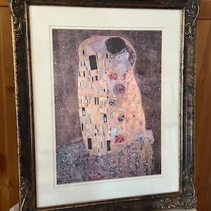 Gustav Klimt’s The Kiss Frame Print 22”x19”