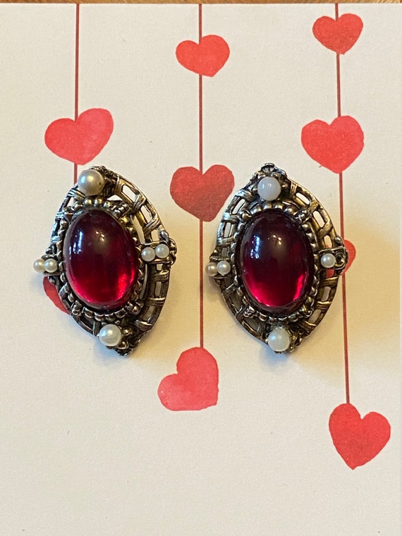 Vintage Victorian Style Red Cabochon Earrings