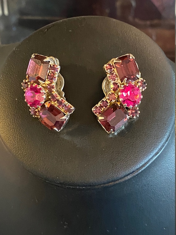 Signed WEISS Fuchsia & Purple Rhinestone Earring