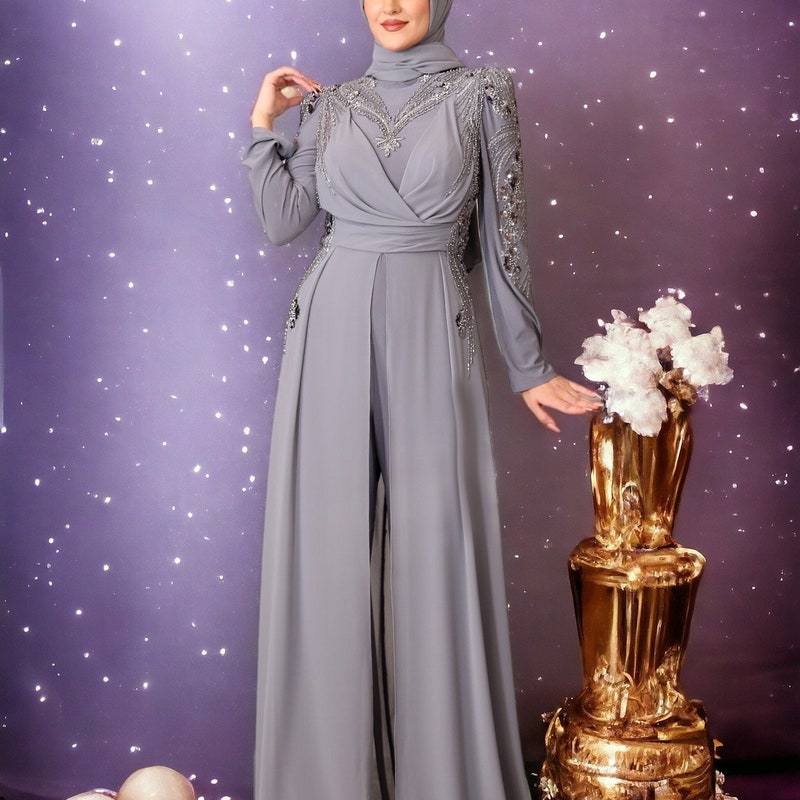 hijabi graduation outfit