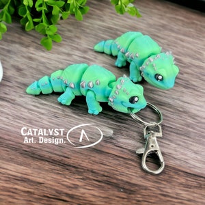 Mini Bearded Dragon Articulated Figure or Keychain Option, 3D Printed in Full Color, Unique Desk Pets Toys, Gifts for Fun, Sensory Fidget