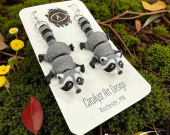 3D Printed Articulated Raccoon Earrings: Fun Fidget Jewelry