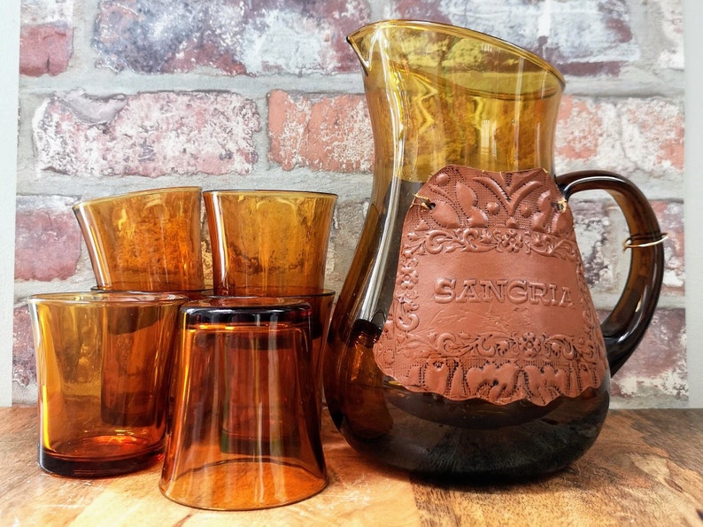 Vintage sangria set with 6 matching glasses Amber glass Old sangria carafe from Spain with 6 amber-colored glasses from France image 1