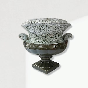 Large vintage fatlava flower pot on foot and handles | In moss green and in white | Seventies