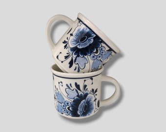 Set of 2 large Dutch Floral Original tea or coffee cups | Contents 250 ml | Dutch Delft Blue mugs in new condition