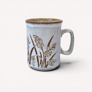 Tazza vintage in gres Dunoon Ceramics proveniente dalla Scozia – Motivo Grano ed Erbe – Terracotta rustica maculata – Primi anni '70