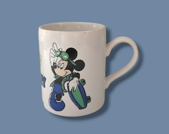 1980's Vintage Walt Disney Mickey Mouse Mug | Hey! Mickey coffee cup | With black/blue and green print | Mickey Mouse mug from 1987