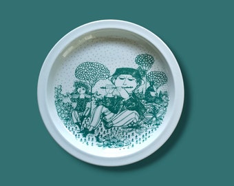 Rare Bjorn Wiinblad plate | Nymolle Denmark No. 3595 | Printed on two sides | Breakfast in the green | Danish design from the sixties