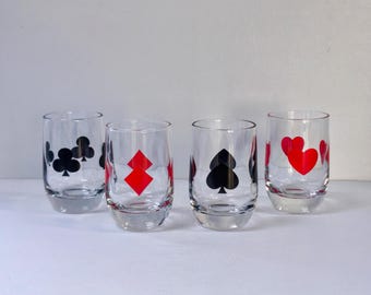 Set of 4 vintage shot glasses with playing card symbols – 60s/70s – Poker / Klaverjassen – Mid Century barware