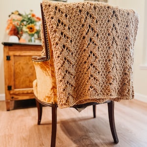Elayne Afghan- Chunky Blanket Knitting Pattern