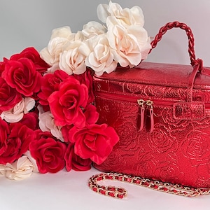 Bolso de viaje de piel metalizada Red Rose Vanity Cosmetic Makeup para mujer