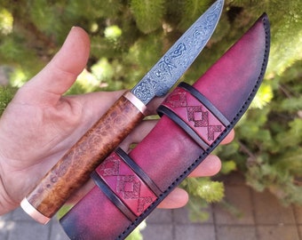 Camp knife damascus pattern weld steel knife and sheath