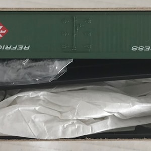 Roundhouse, HO Scale, Express Reefer, REA #4055, Unassembled Kit