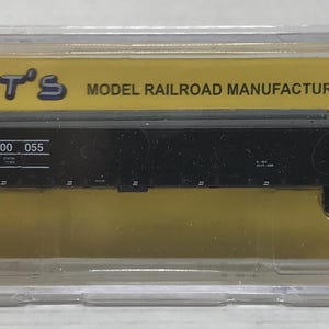 Huberts, N Scale, 50&#39; Gondola, Burlington Northern, BN #500055. w/MTL trucks and couplers., Comes with pipe load.