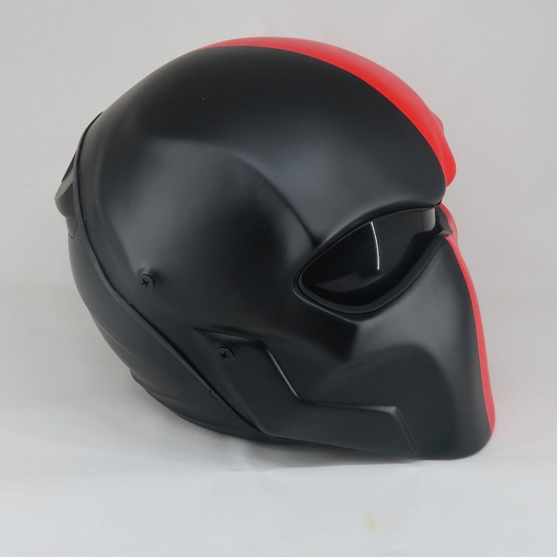 New Arrival DeathStroke Color Blocked Red And Black Dot & Ece Approved image 3