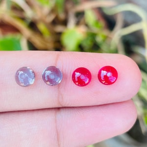 Gema lapidada em cabochão de safira azul, rubi e alexandrita cultivadas em laboratório: formato redondo, 3 pares.