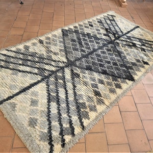 Vintage rya rug handmade Scandinavian design living room rug, geometric wool rug for bedroom, Swedish housewarming gift area rug